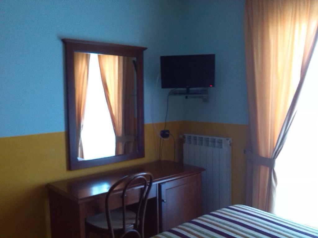 Hotel San Francesco Terme Spezzano Albanese Δωμάτιο φωτογραφία