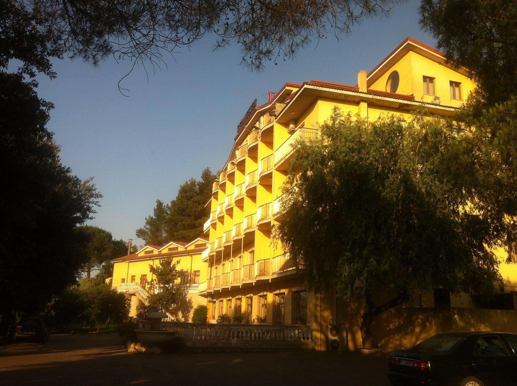 Hotel San Francesco Terme Spezzano Albanese Εξωτερικό φωτογραφία
